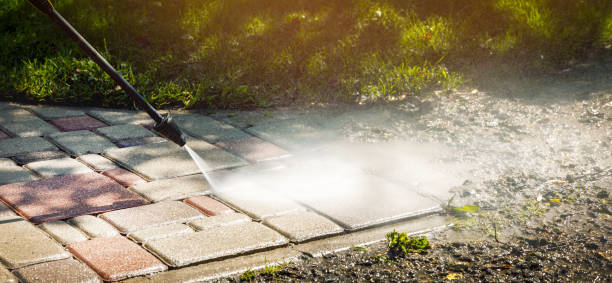 Best Deck and Patio Pressure Washing in Victoria, KS